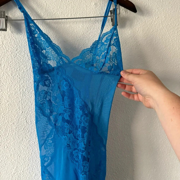 Fredericks Of Hollywood Set Intimate Lingerie Cross Back Panties Mesh Lace NWOT - Picture 9 of 13